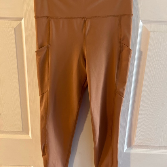 Aerie Everything pocket legging - Picture 3 of 3